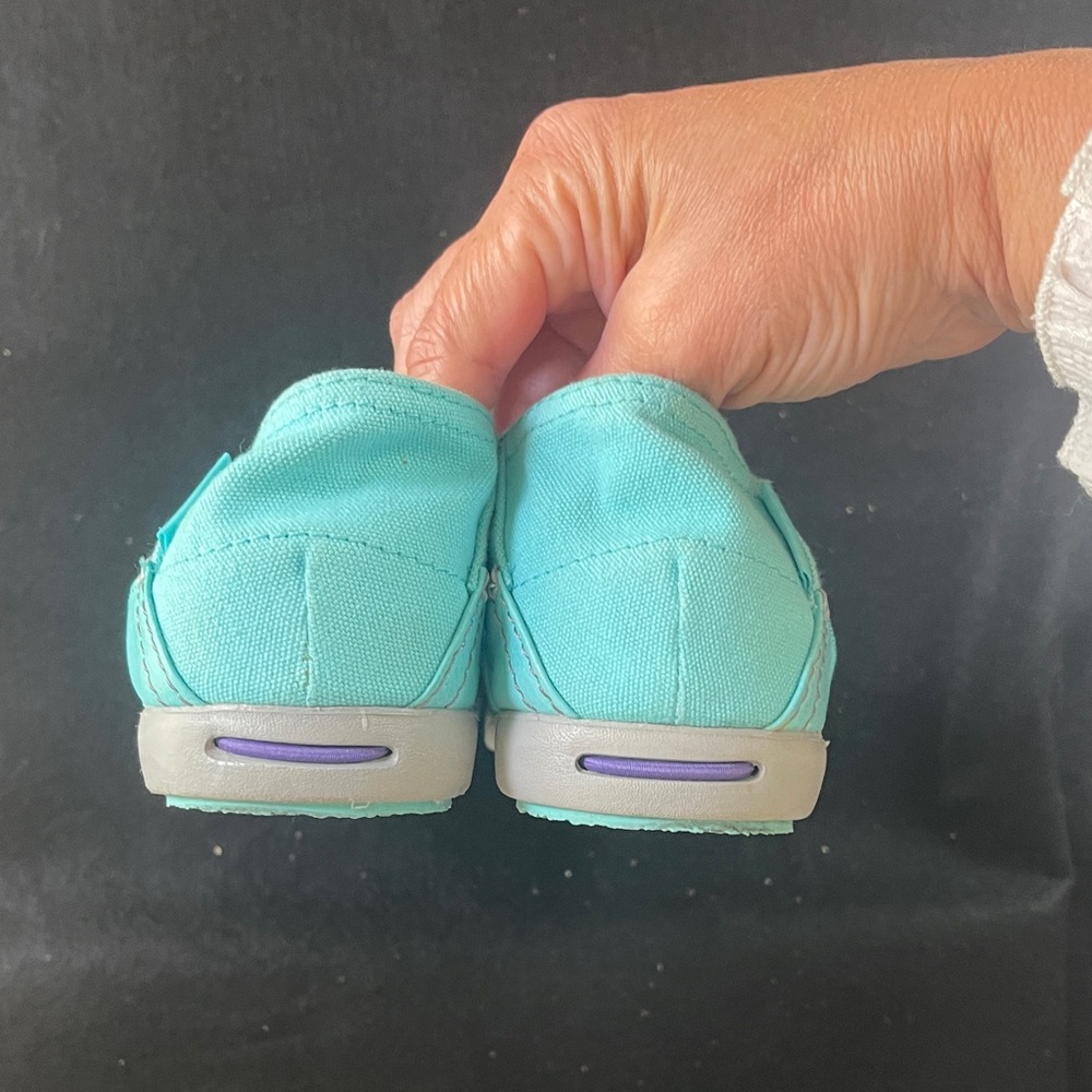 Crocs Women’s Teal Canvas Ballet Flats with Purple Footbed - Picture 3 of 6